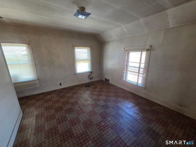 128 Portsea Street, New Haven, CT 06519