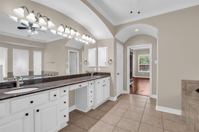 13902 Cantrelle Manor Lane, Cypress, TX 77429