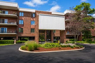 6585 Main Street 201, Downers Grove, IL 60516