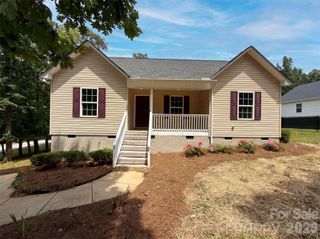 494 Hall Spencer Road, Catawba, SC 29704