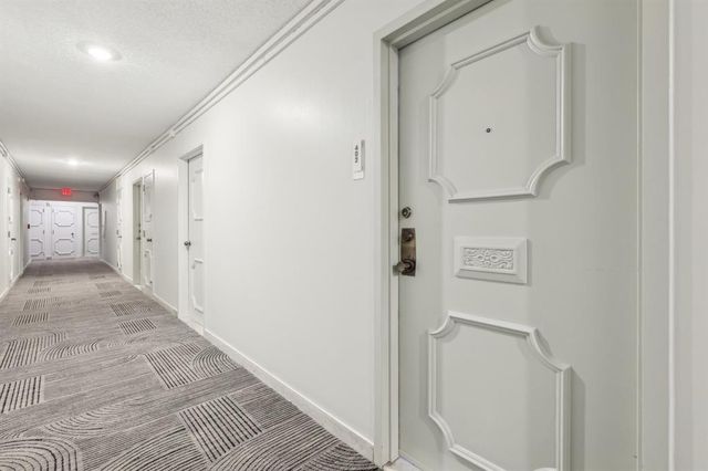 2150 Sans Souci Boulevard C402, North Miami, FL 33181