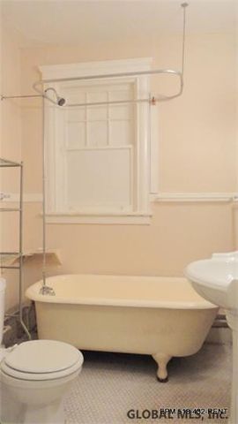 566 Park Avenue Apt. 2, Albany, NY 12208