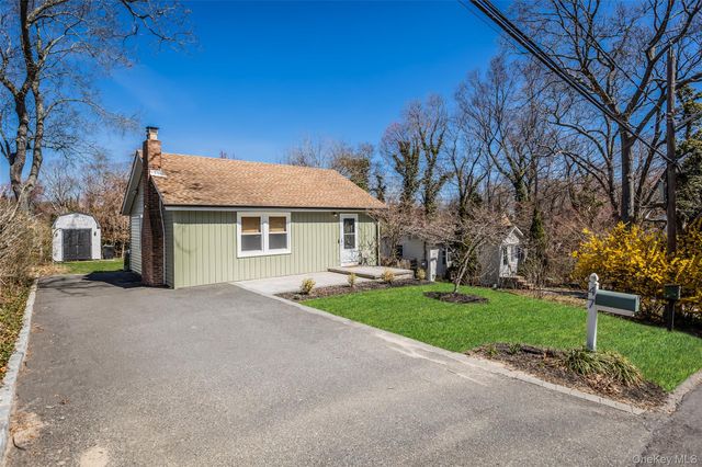 47 Queen Drive, Sound Beach, NY 11789