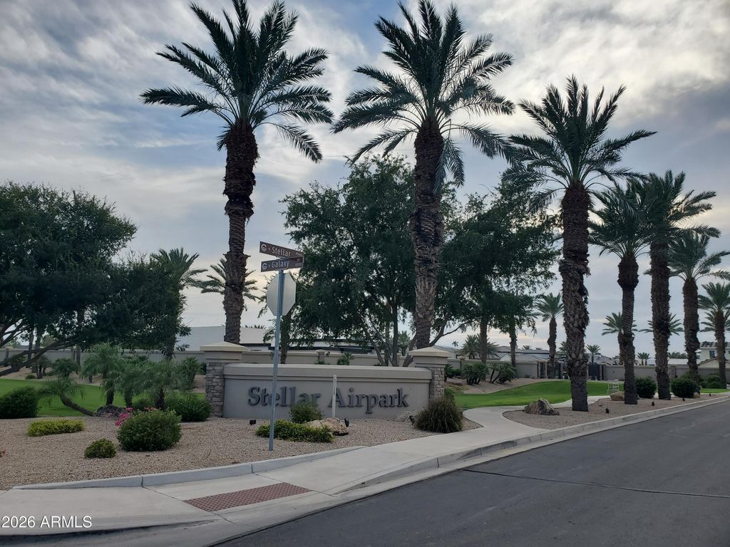 4450 W BEECHCRAFT Place 1, Chandler, AZ 85226 — exterior