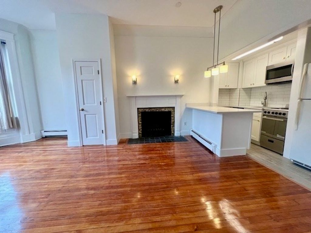 591 Beacon Street 3, Boston, MA 02215
