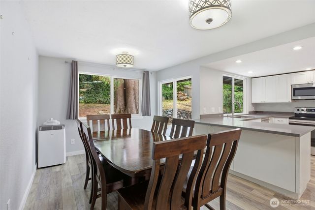 6983 Sunset Avenue NE, Bremerton, WA 98311