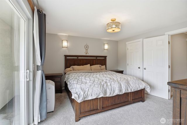 6983 Sunset Avenue NE, Bremerton, WA 98311