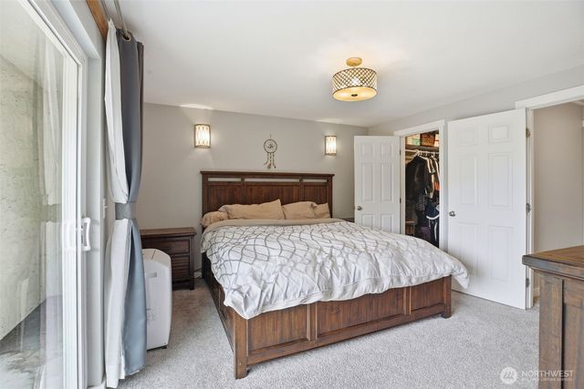 6983 Sunset Avenue NE, Bremerton, WA 98311