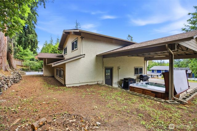 6983 Sunset Avenue NE, Bremerton, WA 98311