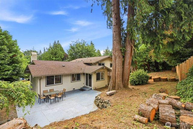 6983 Sunset Avenue NE, Bremerton, WA 98311