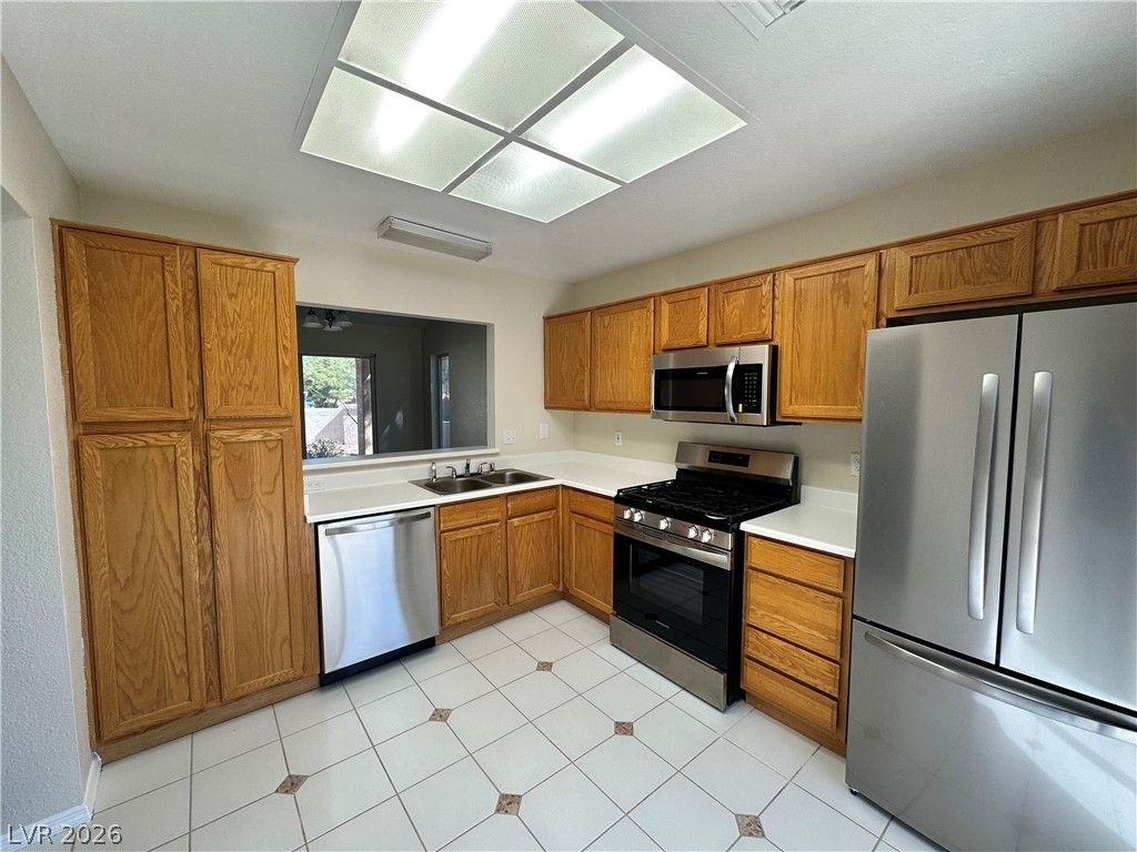 8700 Shorecliff Drive, Las Vegas, NV 89134 — photo 5