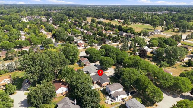 4957 Hubbard Drive, Troy, MI 48085