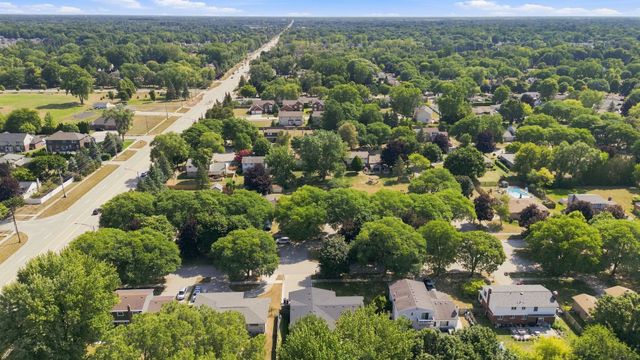 4957 Hubbard Drive, Troy, MI 48085