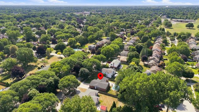 4957 Hubbard Drive, Troy, MI 48085