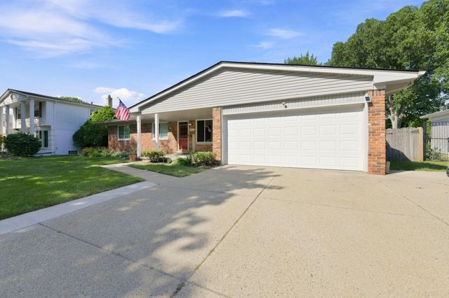 4957 Hubbard Drive, Troy, MI 48085