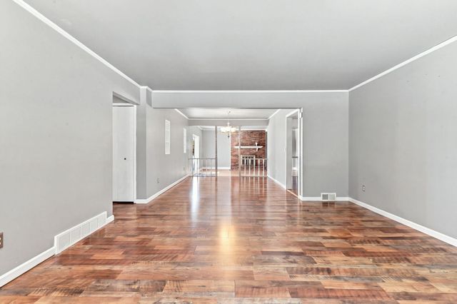 4957 Hubbard Drive, Troy, MI 48085