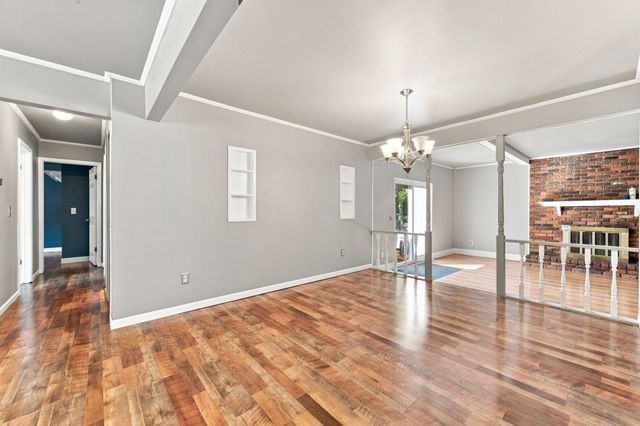 4957 Hubbard Drive, Troy, MI 48085