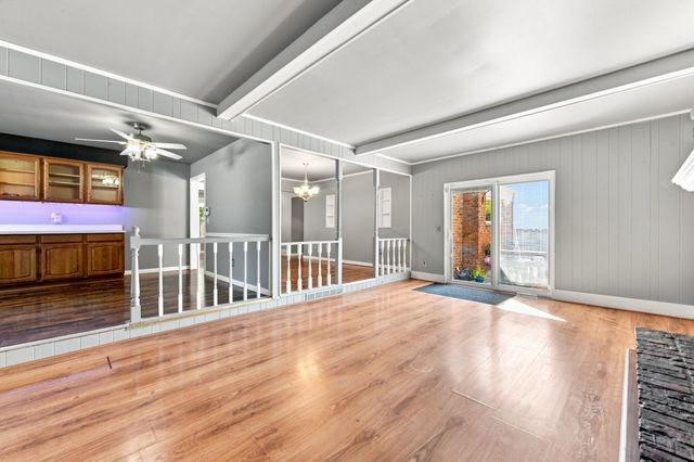 4957 Hubbard Drive, Troy, MI 48085