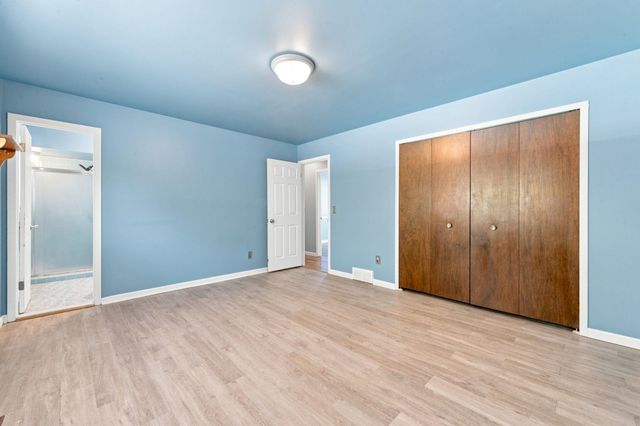 4957 Hubbard Drive, Troy, MI 48085