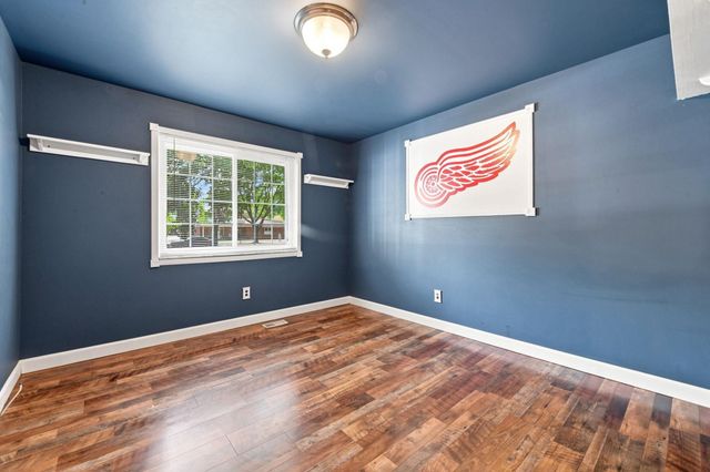 4957 Hubbard Drive, Troy, MI 48085