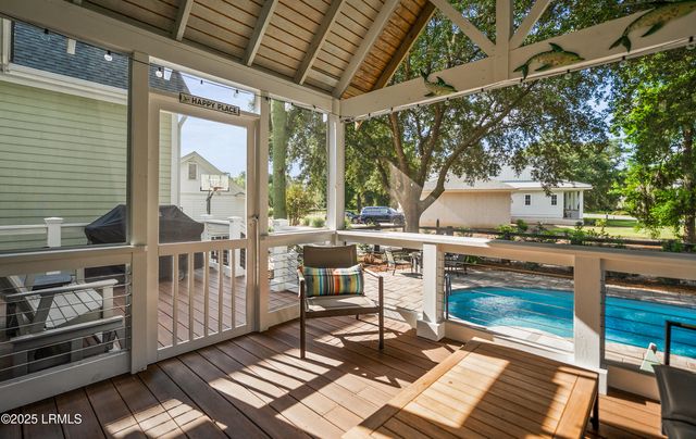 4 Waterbird Drive, Beaufort, SC 29907