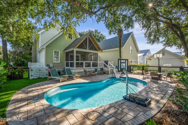 4 Waterbird Drive, Beaufort, SC 29907