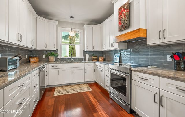 4 Waterbird Drive, Beaufort, SC 29907