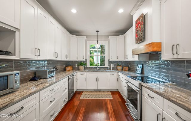 4 Waterbird Drive, Beaufort, SC 29907