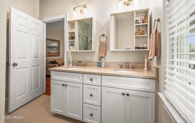 4 Waterbird Drive, Beaufort, SC 29907