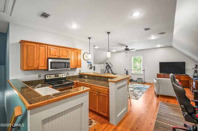 4 Waterbird Drive, Beaufort, SC 29907