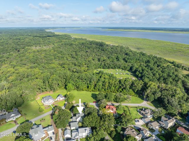 4 Waterbird Drive, Beaufort, SC 29907