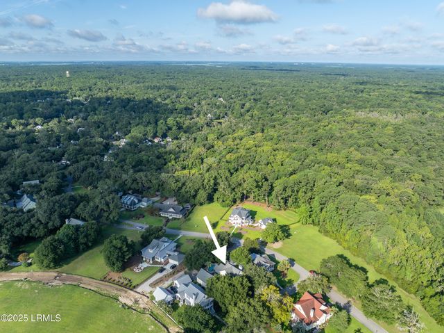 4 Waterbird Drive, Beaufort, SC 29907