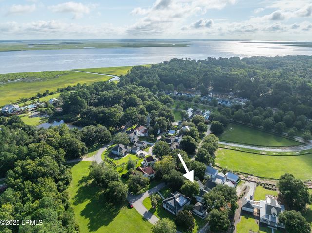 4 Waterbird Drive, Beaufort, SC 29907