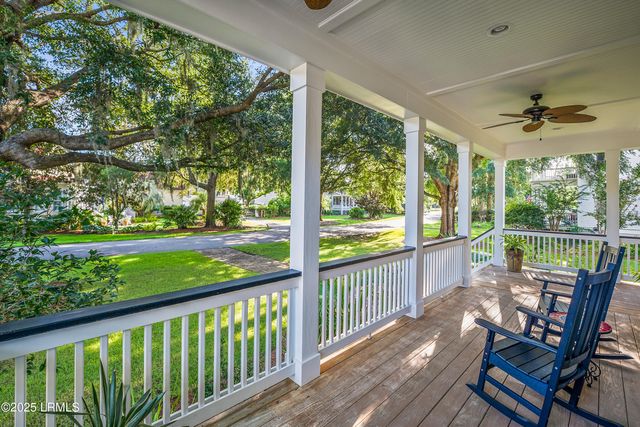 4 Waterbird Drive, Beaufort, SC 29907