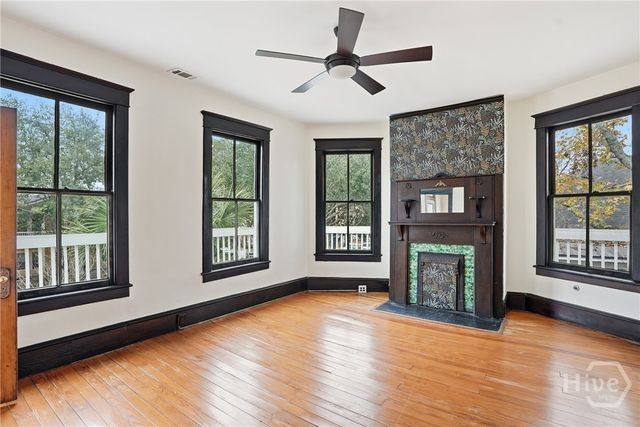 657 E Henry Street, Savannah, GA 31401