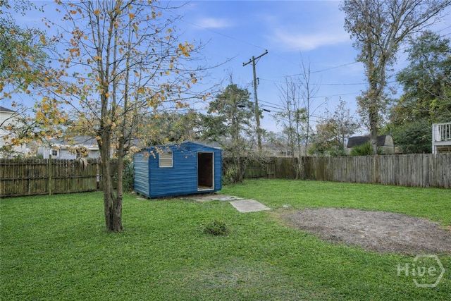 657 E Henry Street, Savannah, GA 31401