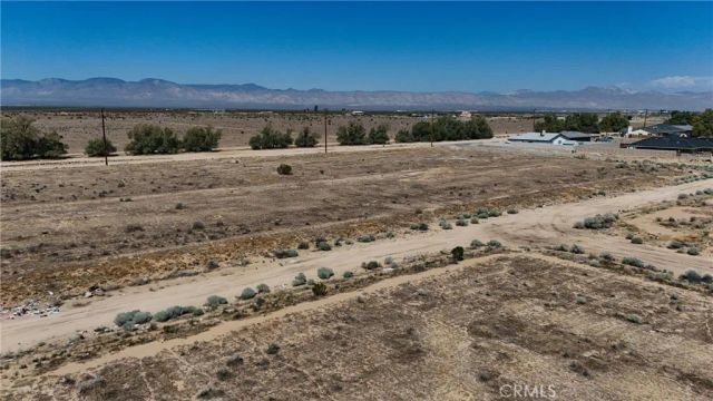 742 71 st, California City, CA 93505