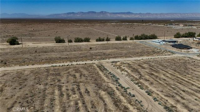 742 71 st, California City, CA 93505