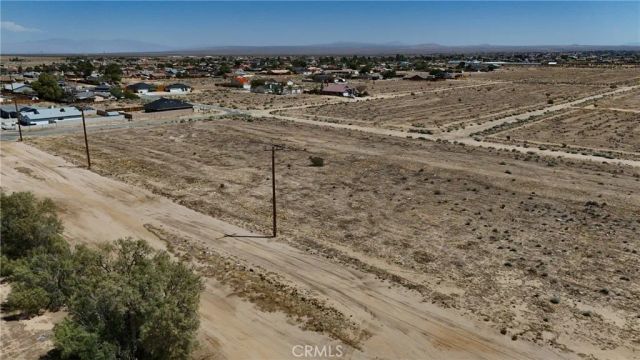 742 71 st, California City, CA 93505
