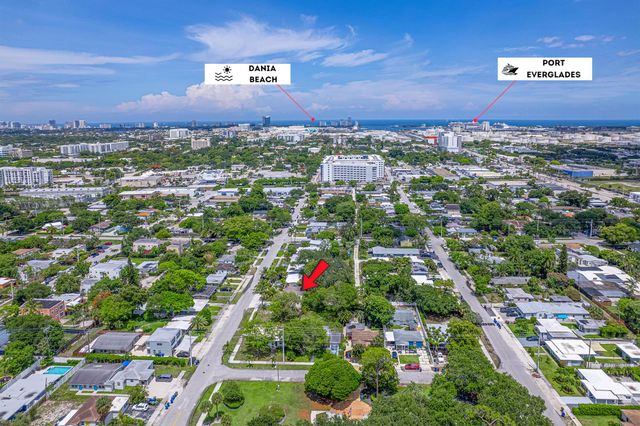 320 SW 21ST Street, Fort Lauderdale, FL 33315