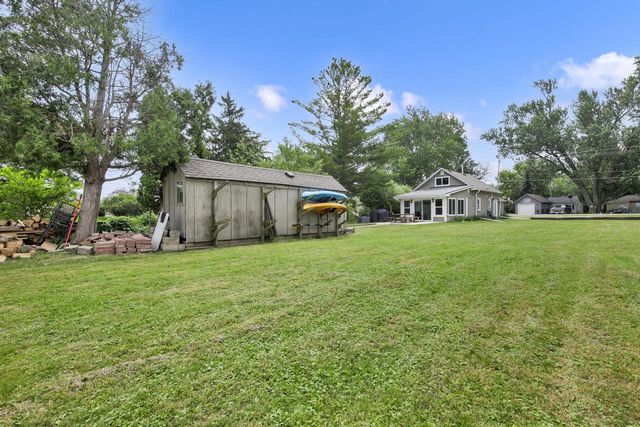 25324 S Wind Lake ROAD, Waterford, WI 53185