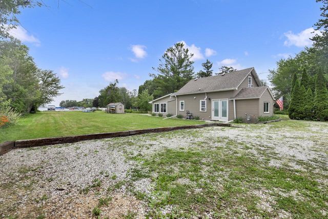 25324 S Wind Lake ROAD, Waterford, WI 53185
