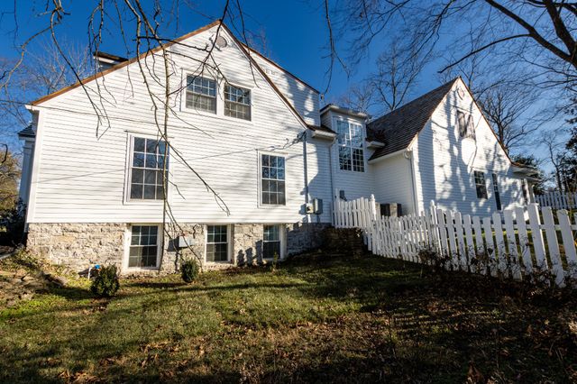 4401 Iroquois Ave, Nashville, TN 37205