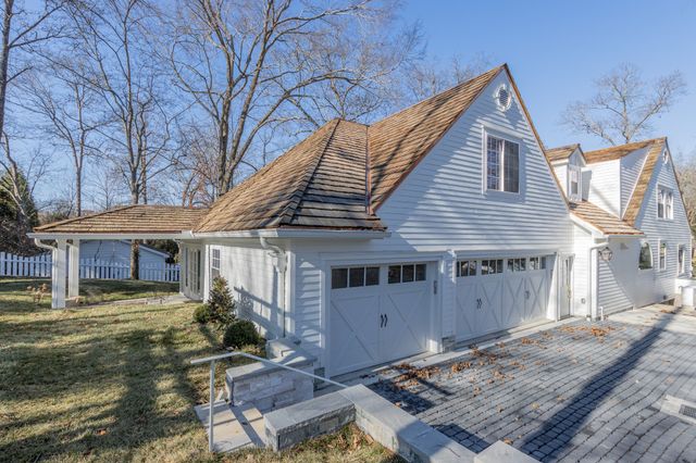 4401 Iroquois Ave, Nashville, TN 37205