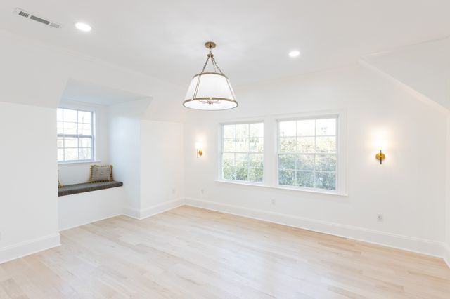 4401 Iroquois Ave, Nashville, TN 37205