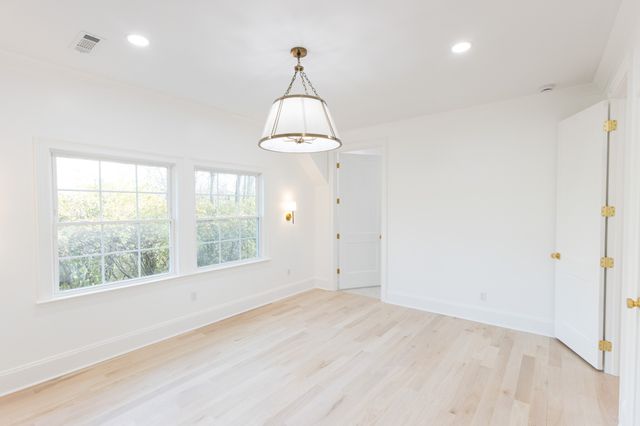 4401 Iroquois Ave, Nashville, TN 37205