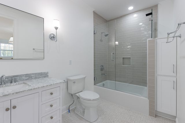 4401 Iroquois Ave, Nashville, TN 37205