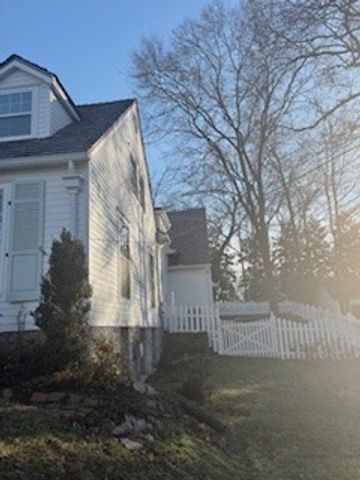 4401 Iroquois Ave, Nashville, TN 37205