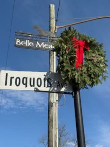 4401 Iroquois Ave, Nashville, TN 37205