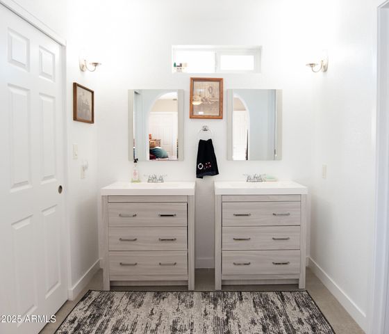 10405 W ANDOVER Avenue, Sun City, AZ 85351